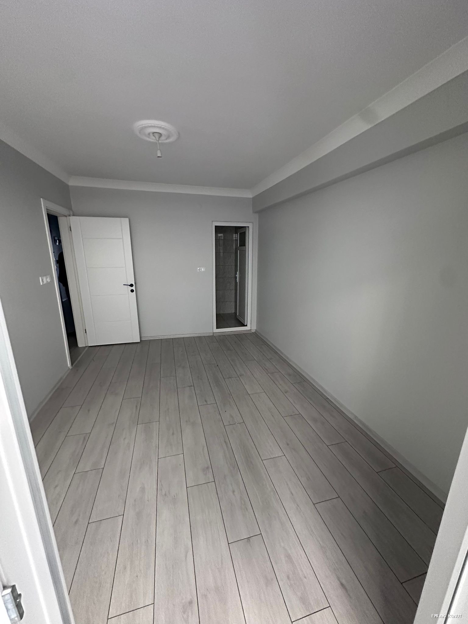 Selimiye Mahallesinde Lüx Arakat Kiralık 2+1