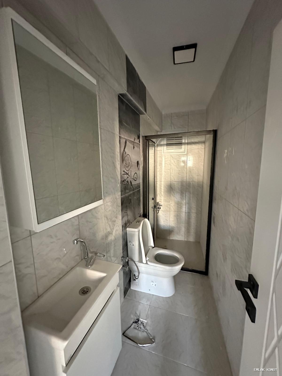 Sırabademler Cadde Cephe 3+1 Daire